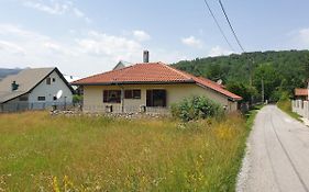 Home Vlahovic
